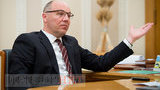 Parubii urges SBU to react to NewsOne plans to hold tele-bridge with Russia 24 channel, deprive it of license
