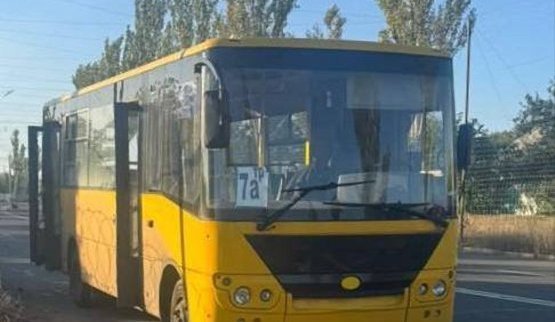 Russian forces struck bus in Kramatorsk with FPV drone: two injured. PHOTO