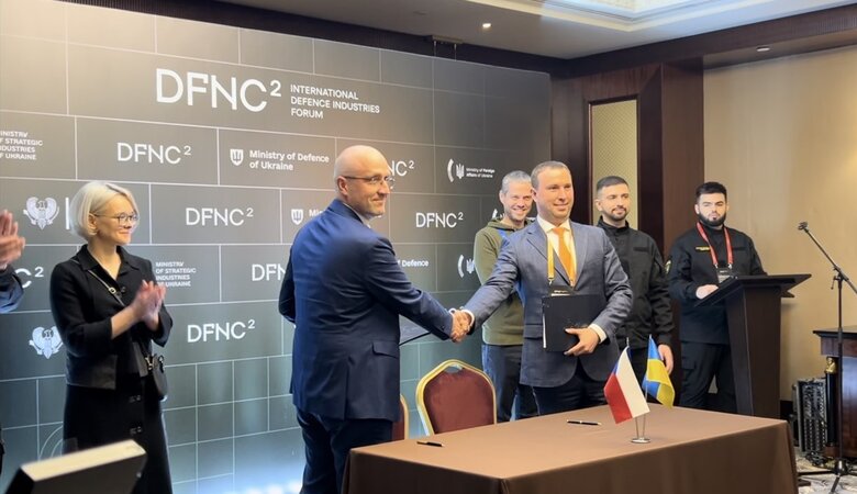 Українська бронетехніка та Czechoslovak Group підписали угоду про виробництво 155-мм снарядів