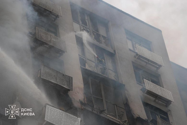 РФ атакувала Київ реактивними шахедами: наслідки