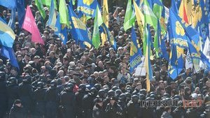 Регионалы, "тушки" и Ляшко серьезно пострадали от снежной атаки под Радой. ВИДЕО