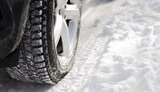 В Україні хочуть штрафувати водіїв за літню гуму під час зими