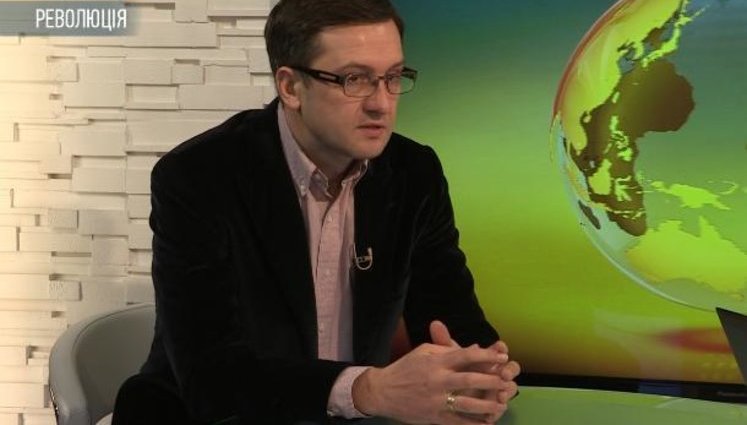 "Апофеоз покращення": Бюджетникам урезали не только надбавки, но и 25% зарплаты, - экономист. ВИДЕО