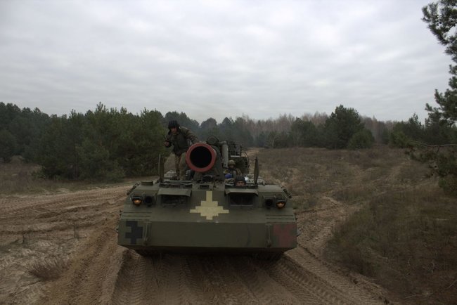 В 43-й ОАБр прошли учения с боевой стрельбой самоходного артиллерийского дивизиона 04 В 43-й ОАБр прошли учения с боевой стрельбой самоходного артиллерийского дивизиона 04