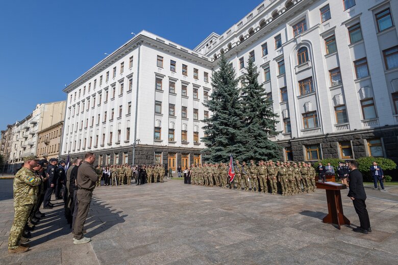 Зеленський вручив нагороди поліцейським