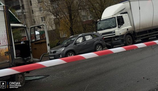 Удар РФ по перехрестю в Сумах