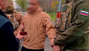 Россияне задержали подростка в оккупированном Мариуполе: инкриминируют "госпредательство", - росСМИ. ВИДЕО