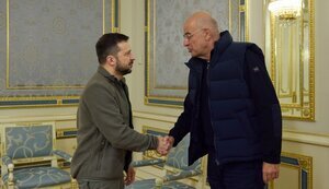 Обсудили поставки в Украину БМП, - Зеленский провел переговоры с главой МИД Греции Дендиасом