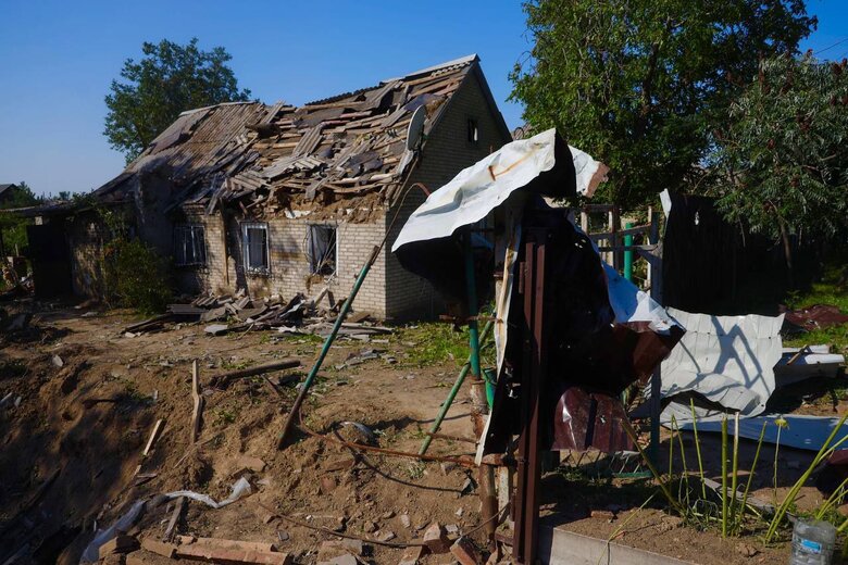 Consequences of occupiers’ missile attack on Dnipro 04
