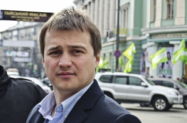 Головний технолог БПП Сергій Березенко: Я читаю Фейсбук і сам вже не можу зрозуміти - це я читаю тільки тих, хто підтримує Порошенка? Якщо все так добре, чому в нас не 80% підтримки? 01