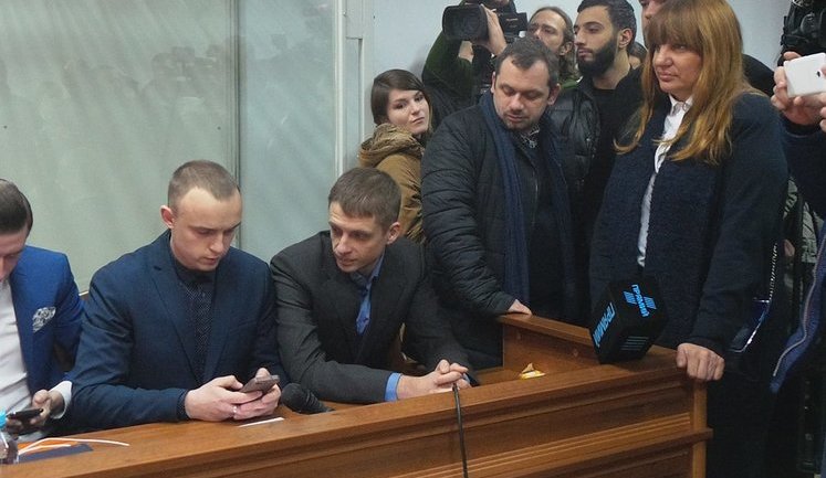 Шевченківський райсуд Києва розглядає справу про вбивство Бузини. Суддя Сидоров заявив самовідвід. ФОТОрепортаж