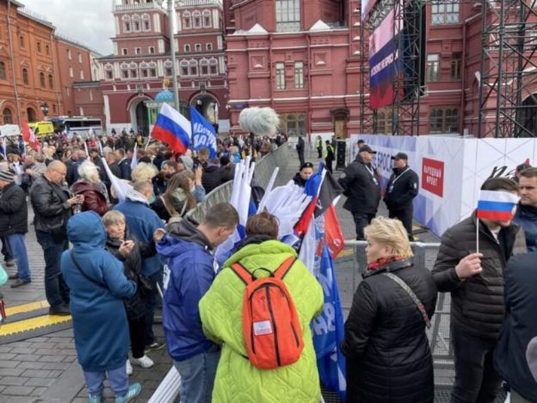 Російських бюджетників зганяють на мітинги підтримки псевдореферендумів на окупованих територіях України 04