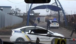 Minibus hijacker in Kyiv crashes with car, wounds police officer, and escapes, - National Police. PHOTOS