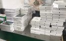 Украинец пытался ввезти в страну незадекларированную технику Apple на $650 тыс., - Госпогранслужба. ФОТОрепортаж