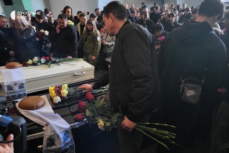 В Києві попрощалися з Данилом та його батьками
