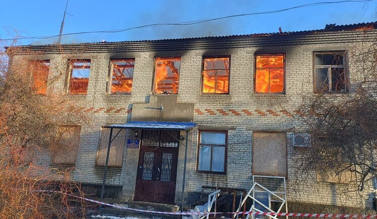 Ruscists attacked administrative building in Sumy region with FPV drone: fire broke out. PHOTO