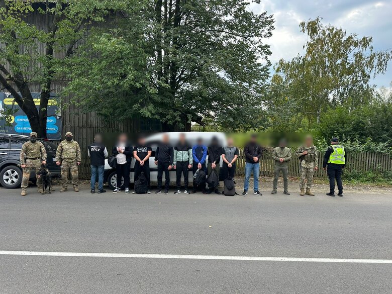 Затримано групу порушників кордону