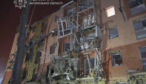 Россия атаковала Запорожье: число пострадавших возросло до пяти, среди них - ребенок. ФОТОрепортаж