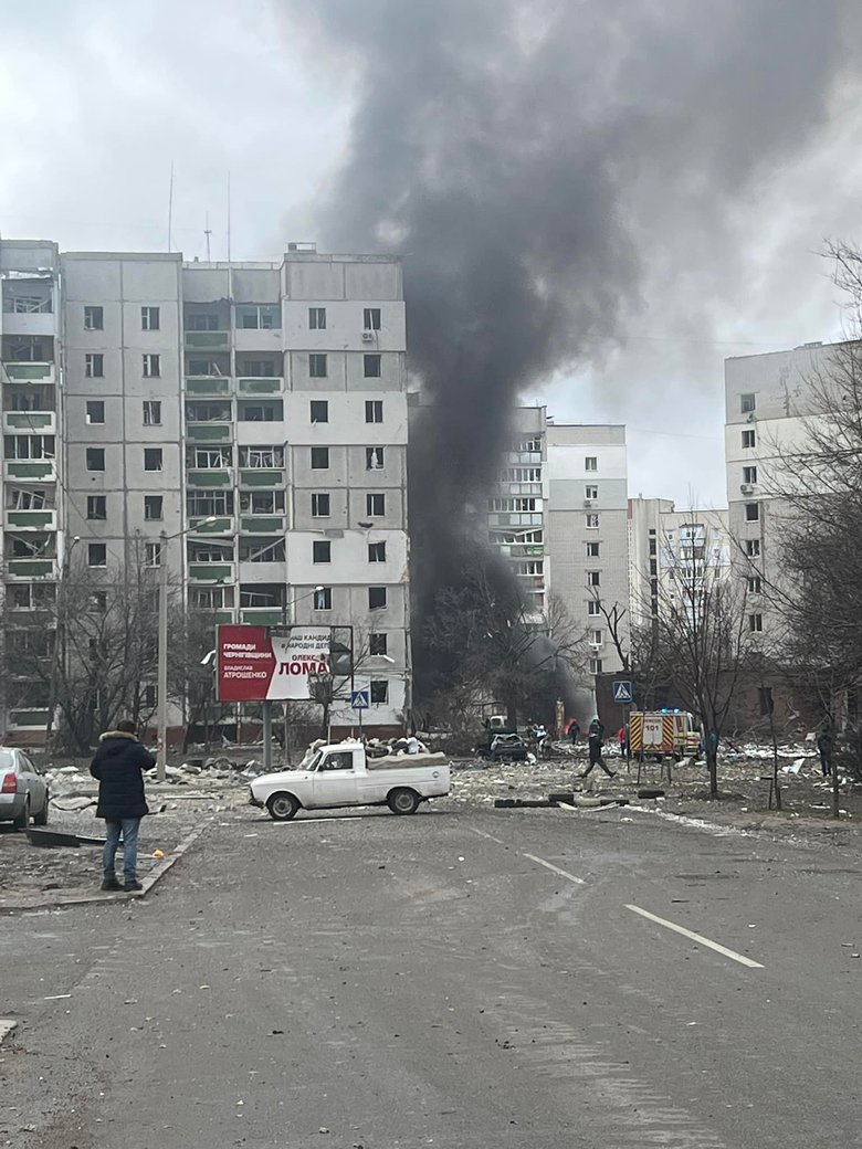 Російські окупанти нанесли ракетний удар по житловим будинкам у центрі Чернігова: И это они, бл#дь, не бомбят дома жилые?! Это п#здец! 05