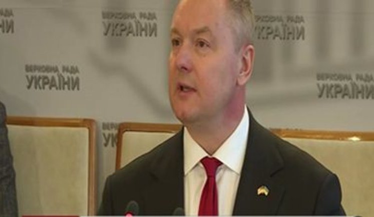 "Крим - це США", - нардеп Артеменко заявив про наявність юридичних підстав для передачі півострова американцям. ВIДЕО