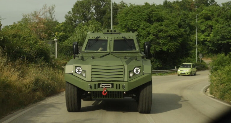 11 новых бронемашин MLS SHIELD итальянского производства доставят Десантно-штурмовым войскам, - Порошенко 03