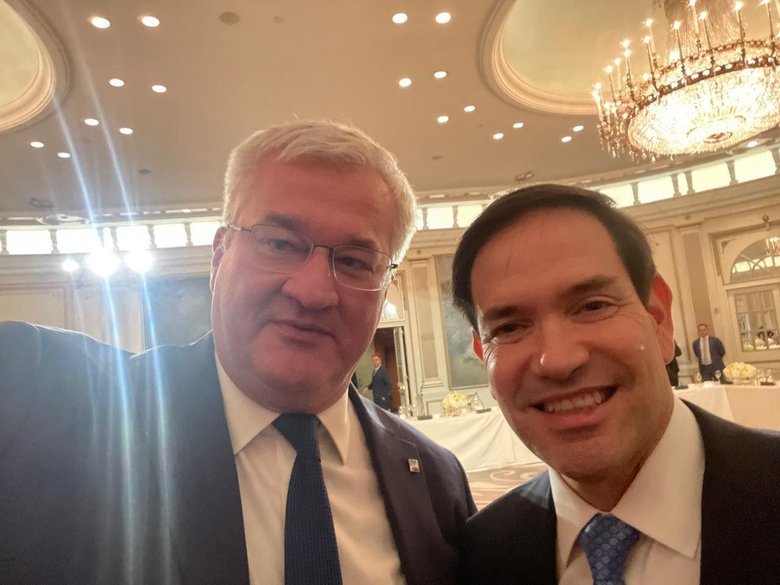 Rubio accepted the invitation to visit Ukraine.