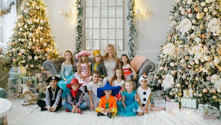 Одеситка Ольга Подусова, яка всиновила 11 дітей з різними проблемами зі здоров'ям: "Вісім літрів борщу діти з'їдають за раз"