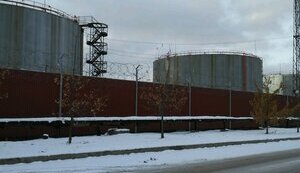 У Санкт-Петербурзі дрон впав на територію заводу, зайнялася пожежа. ВIДЕО