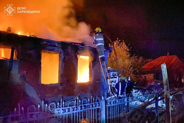Наслідки атаки БпЛА на Харківщину. Виникли пожежі, відомо про постраждалих