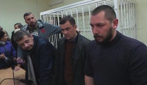 Печерський райсуд Києва відпустив керівника закарпатського відділення "Правого сектору" Сачка на особисті поруки нардепів. ФОТОрепортаж+ВІДЕО