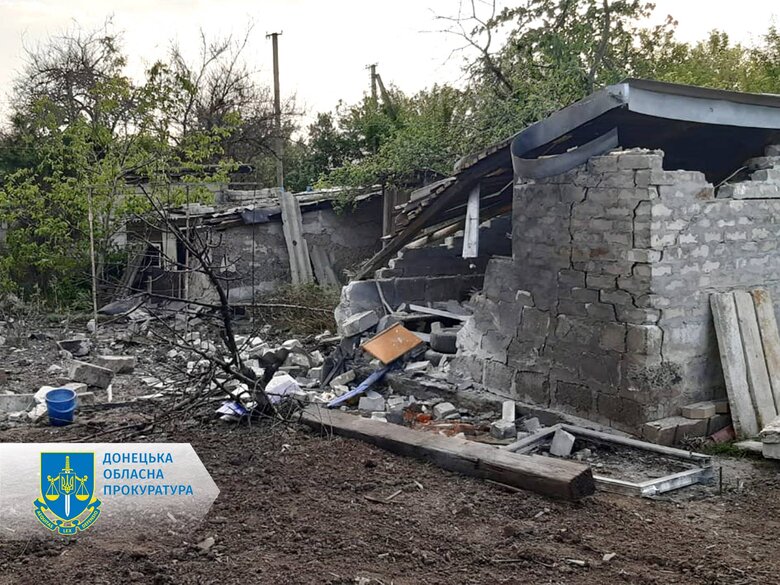 Війська РФ обстріляли Торецьк із Градів: поранили шістьох містян, серед них 11-річна дитина 02