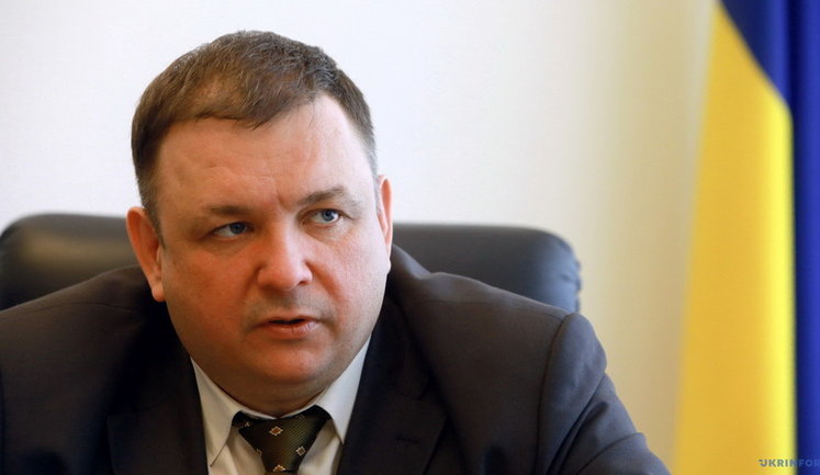Шевчук назвав свою відставку з поста глави Конституційного суду "переворотом Порошенка"