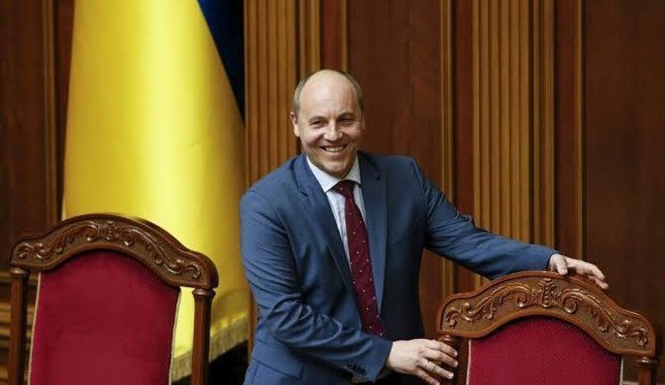 Это выстрел в сердце Украины, - Порошенко отреагировал на убийство Андрея Парубия