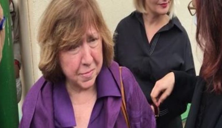Нобелевского лауреата Алексиевич допросили в СК Беларуси: Виноватой себя не считаю, оснований нас судить нет. ВИДЕО