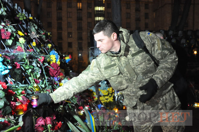 Лучи Достоинства зажгли в Киеве 05
