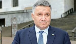 Матеріали слідства підтверджують, що пропагандистські телеканали фінансуються із коштів, зароблених на війні, - Аваков