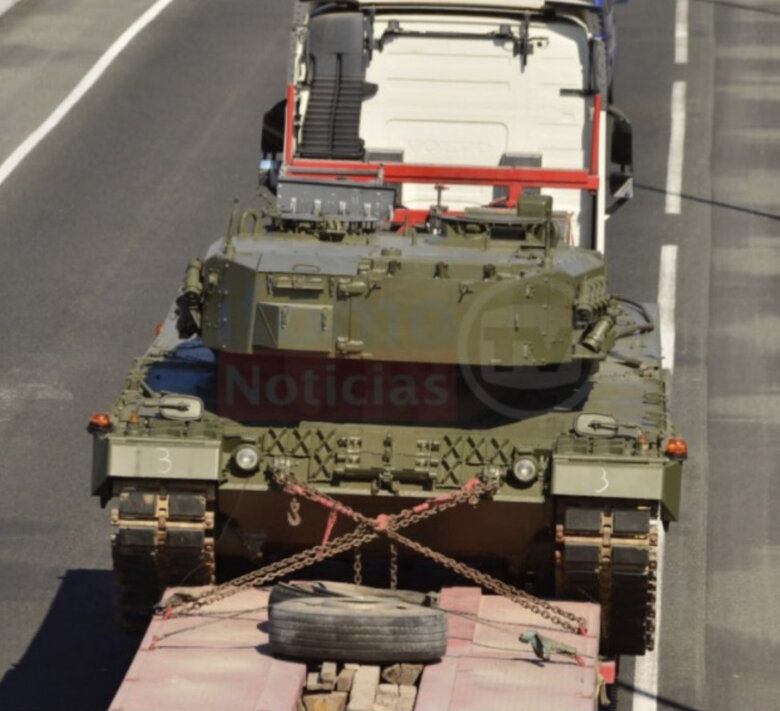 Испания начала передачу Украине шести танков Leopard 2A4, - CNN 02