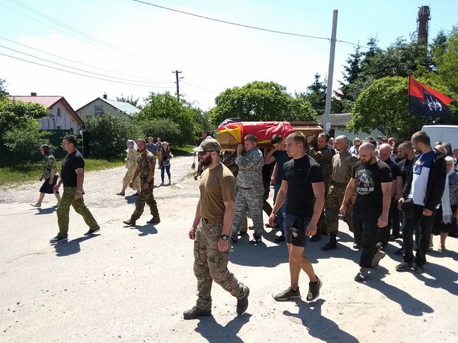 Добровольця 1-ї ОШР ДУК ПС Маряна Корчака поховали на Львівщині 01 Добровольця 1-ї ОШР ДУК ПС Маряна Корчака поховали на Львівщині 01