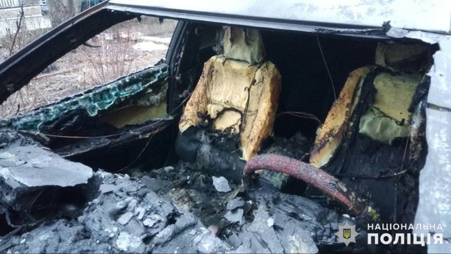 У Донецькій області спалили автомобіль секретаря міськради 02