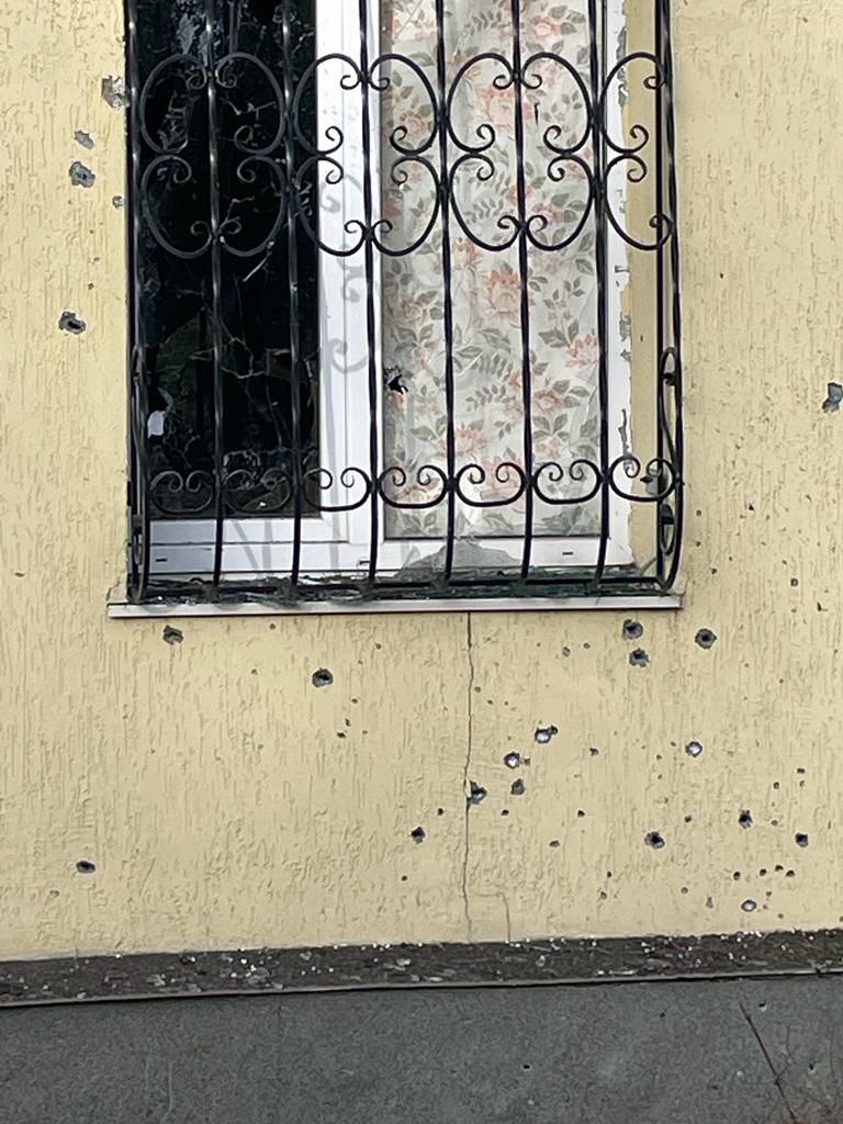 Окупанти завдали ударів по Донеччині. Пошкоджені будинки, знеструмлена Карлівська фільтрувальна станція 04