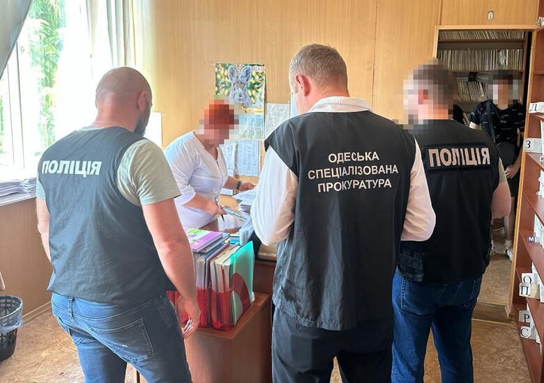 Нацполіція проводить понад 200 обшуків у ТЦК та медзакладах в рамках відпрацювання схем ухилення від призову 06