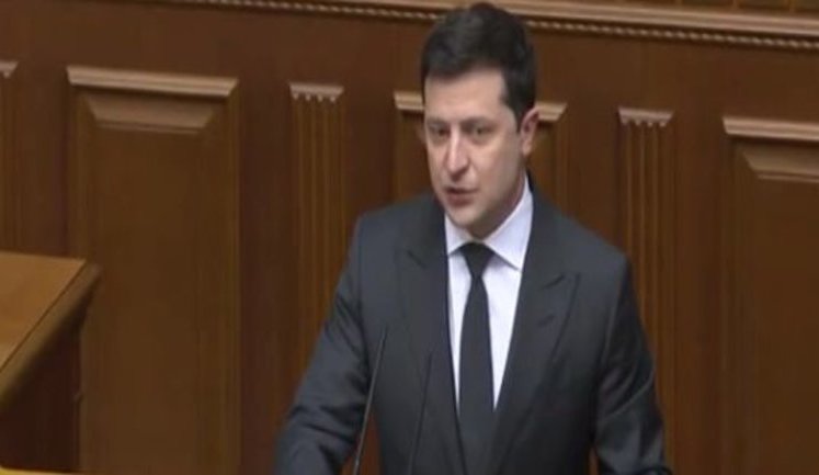 Зеленский в Раде представил Резникова как кандидата в министры обороны: "Самое важное - быть в Зале Славы украинских бойцов". ВИДЕО