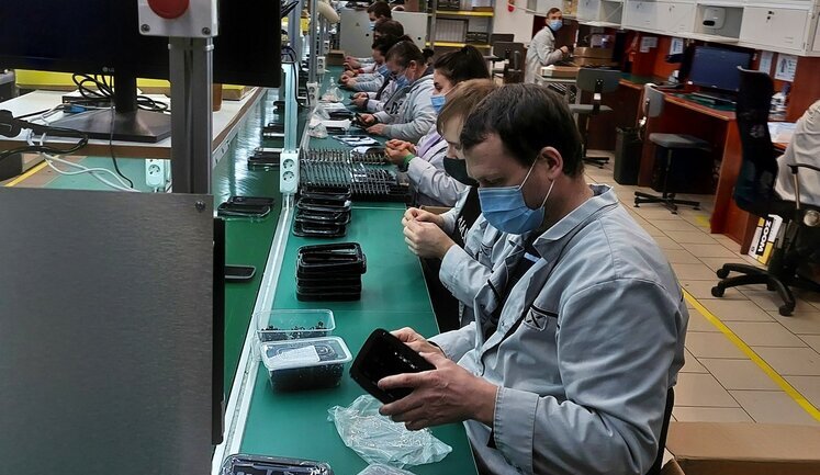 Немає робочих рук: в Україні дефіцит кадрів та зростання зарплати