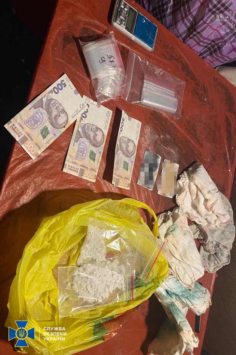 Торговец наркотиками предлагал сотруднику СБУ крышевать его бизнес в Мариуполе 01 Торговец наркотиками предлагал сотруднику СБУ крышевать его бизнес в Мариуполе 01