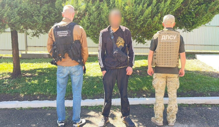 Травмувався під час спроби незаконно перетнути кордон з Румунією: на Буковині врятовано ухилянта, - ДПСУ. ВІДЕО+ФОТО