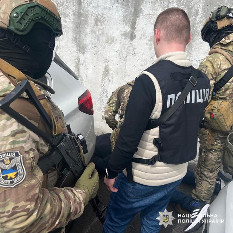 Киянин виготовляв липові документи для ухилянтів