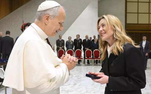 Заяви Трампа на адресу Папи Лева XIV є неприйнятними, - Мелоні