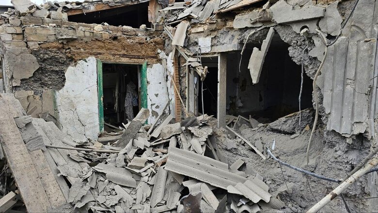Рашисты обстреляли жилой дом в Херсоне, погибла женщина 01
