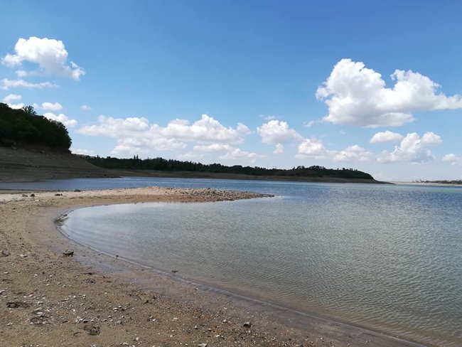 Блогер показал, что осталось от Симферопольского водохранилища: Лужица 01