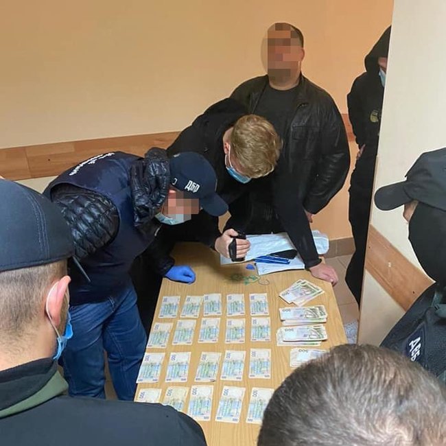 Начальник отделения полиции в Киеве требовал 500 тыс. грн за закрытие уголовного производства о мошенничестве 01